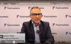 箱板紙產(chǎn)能過剩+市場需求疲軟，巨頭們的并購能否破局？